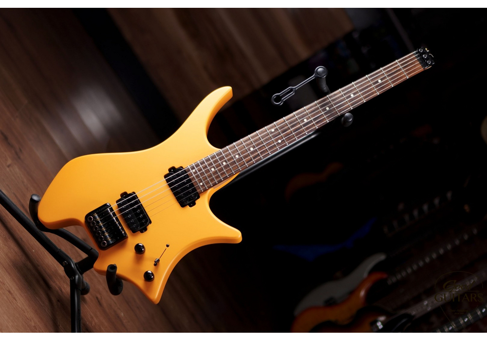 Vinogradov Guitars Headless Orange #600392