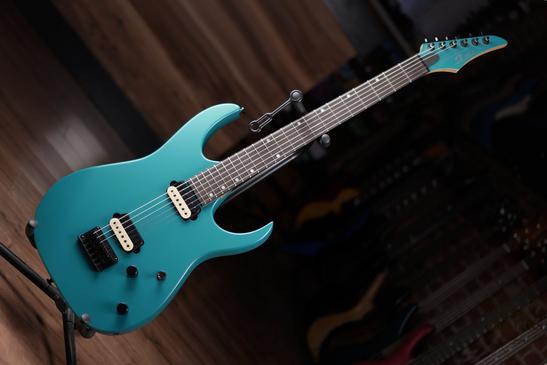 INT Guitars Superstrat Baritone Turquoise Blue #617516