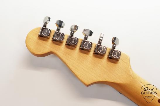 Fender Standard Stratocaster Satin CAR HSS #634418