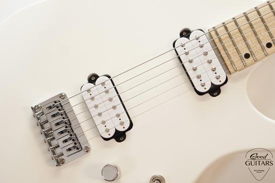 INT Guitars Superstrat Baritone White #617729