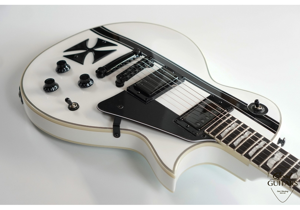 LTD Iron Cross Snow White James Hetfield Signature #624701