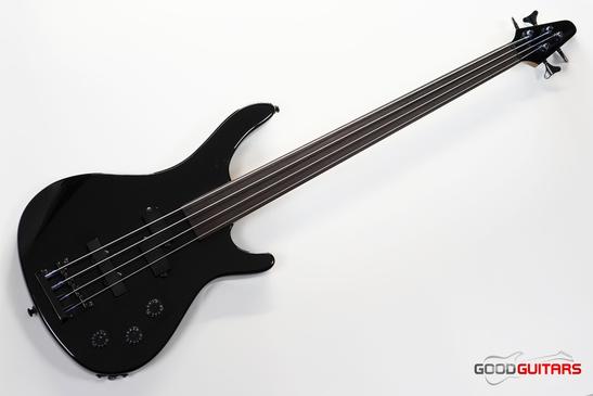 Harley Benton Fretless Bass #378194